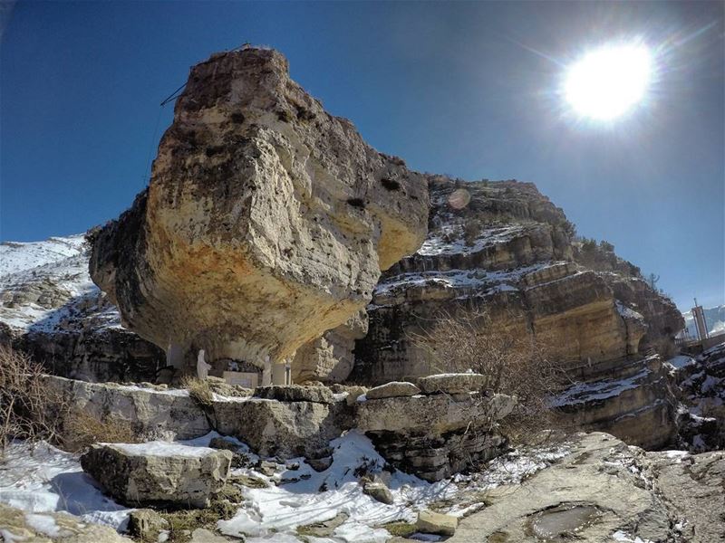 Rock me like a hurricane 🔥 snow  landscape  nature  natureza ... (Jerd El Akoura)