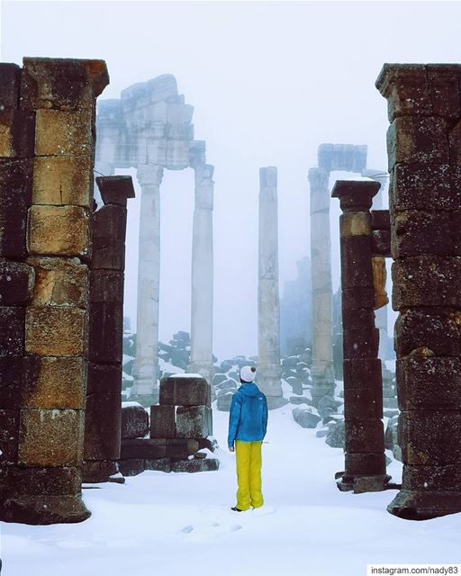 Roman dream 🏛.... lebanon  snow  ski  romantemple romanreigns ... (Fakra Kfarzebian Liban)