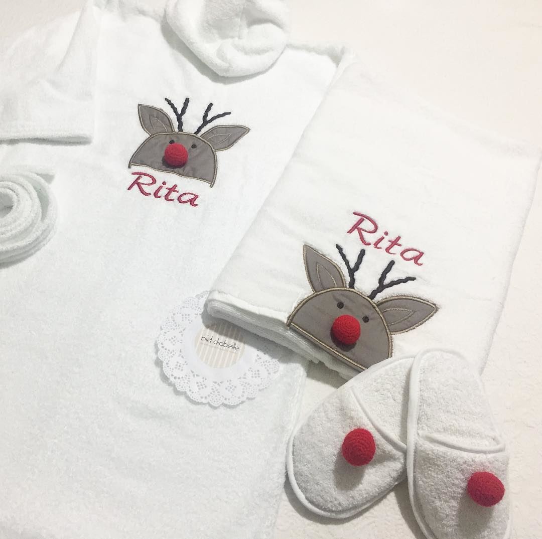 Rudolph the red nosed 🎈get your set of linen for this Christmas ❤️ Write...