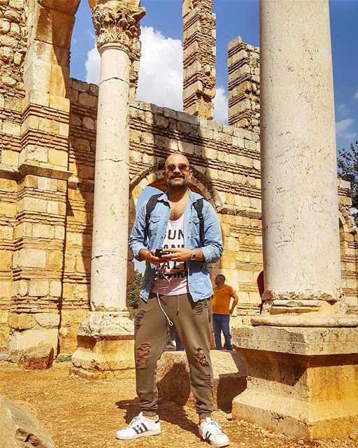 Ruins of the Ummayad city of Anjar  livelovelebanon ig_lebanon lebanon... (`Anjar, Béqaa, Lebanon)