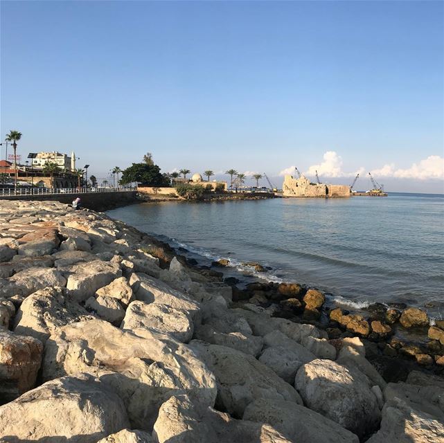  saida  sea  beach  rocks  wave  fishing  cafe  saidoncastle  lebanon ... (Sidon Sea Castle)