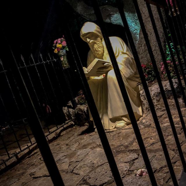 Saint Charbel... Pray for us! 🌹🙏🏻🌹......... lebanon ... (Annâya, Mont-Liban, Lebanon)