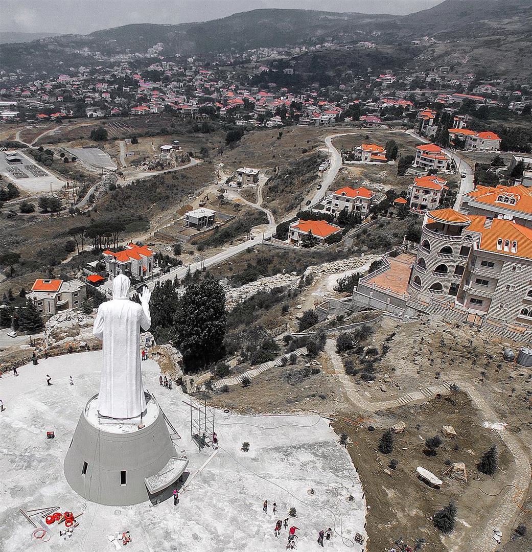 Saint Charbel’s statue overlooking Hammana village.📍Hammana, Lebanon |... (Hammana)