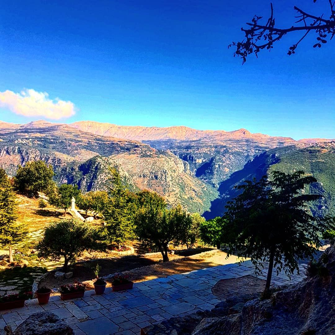  sainterafqa  aytou  northlebanon   praysilently  feelingblessed ... (Aïtou, Liban-Nord, Lebanon)