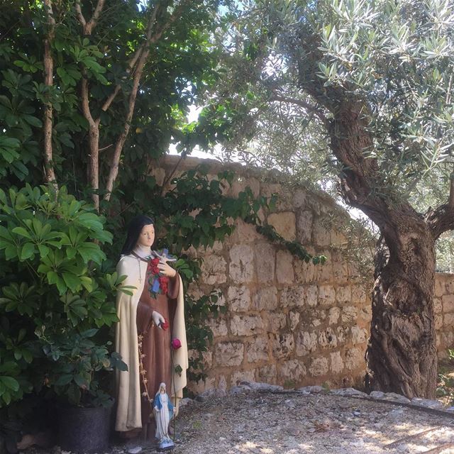  sainttherese  lebanon  lebanon_hdr  lebanonpictures  insta_like  catholic...