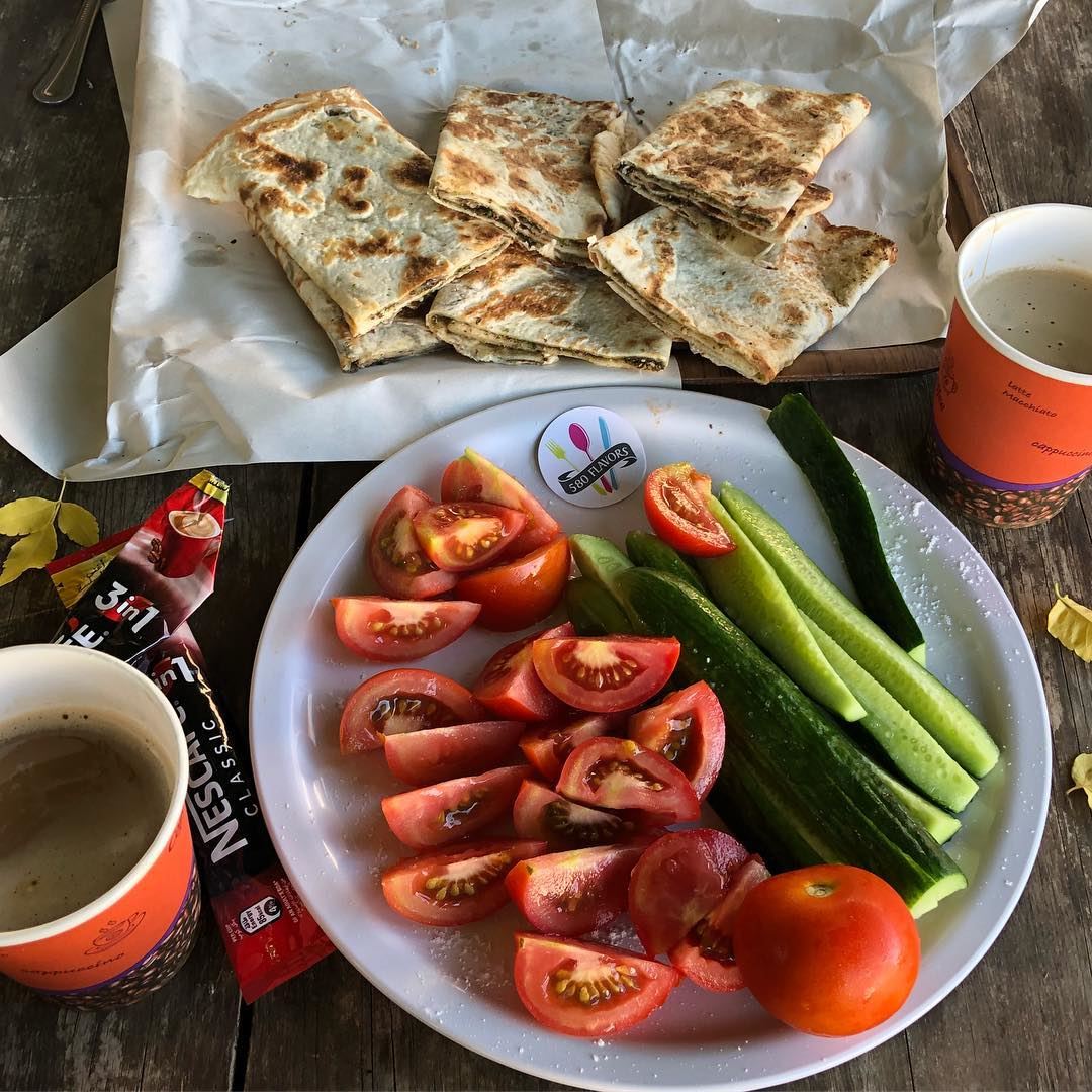 Sajj morning are the best 😍😍 missing our breakfast together @charlie_bakh (Sebaail, Liban-Nord, Lebanon)