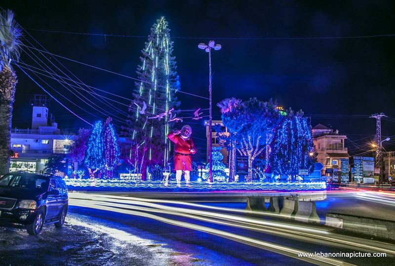 Santa Clause in Shorts Rond Point Tabarja (Tabarja, Kesrwan, Lebanon)