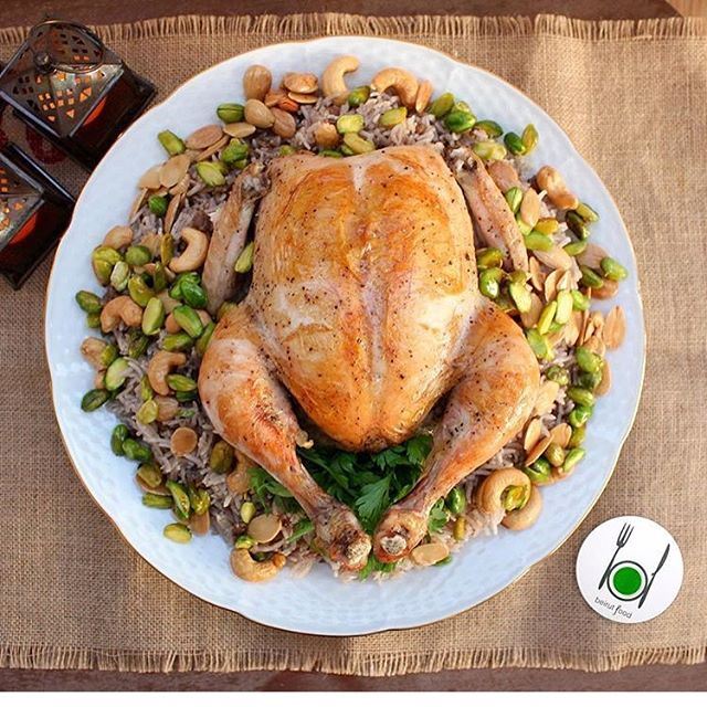 Saturday Iftar or Saturday Dinner, i can't wait to eat!!! Photo capture via @beirutfood via @manal.massoud 