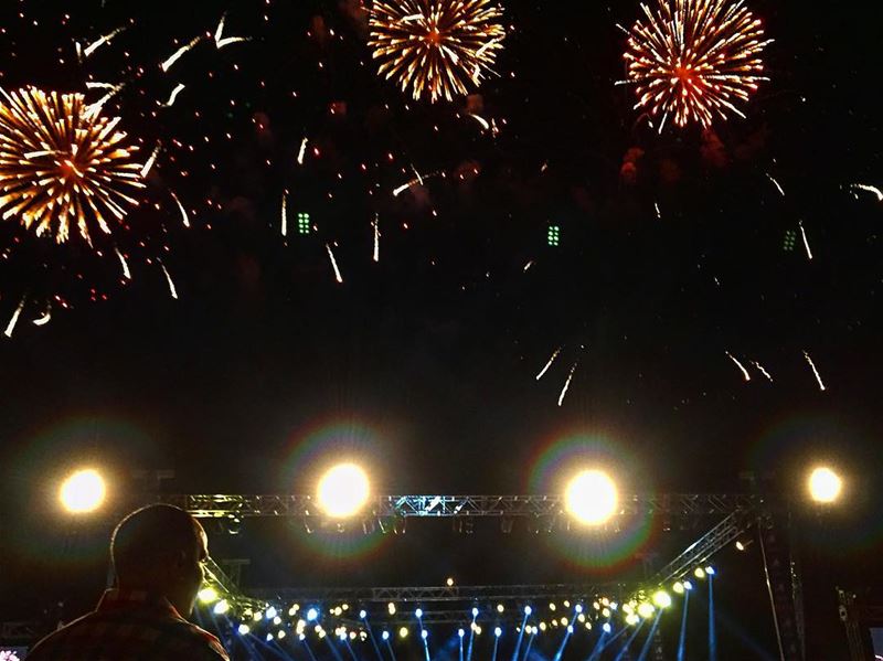  saturday  nightout  concert  music  fireworks  black  sky  bright  stage ... (Beirut Arab University Debbieh)