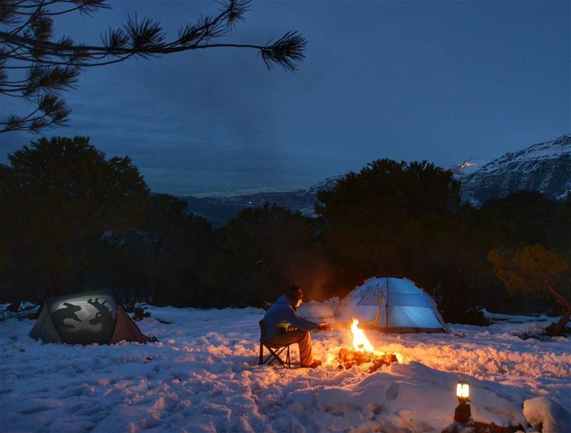 ❄🌳⛺ saturday saturdaynight camping camp hike hiking snow bonfire snow... (Marj Baskinta)