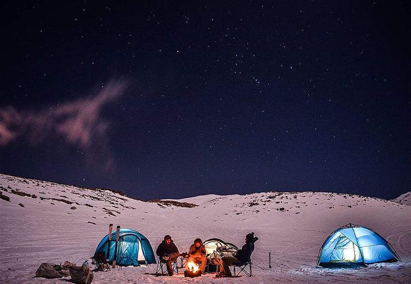  saturday saturdaynight camping  camp hike hiking stars startrails snow... (3yun Simen)