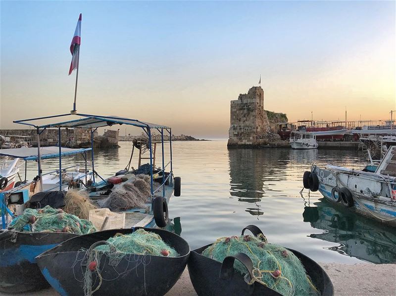  sea  sunset  fisherman  boat  byblos  sky  photooftheday  picoftheday ... (Byblos, Lebanon)