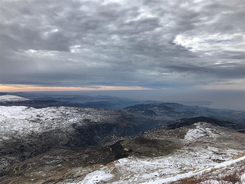 Sea view from an altitude of 2400+... (Mzaar Kfardebian)