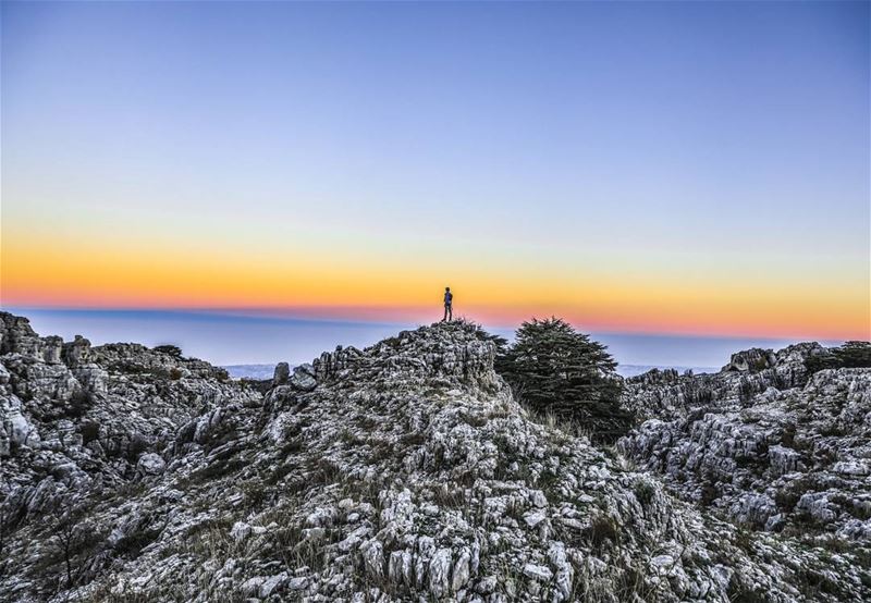 See you at the top  because  the bottom is too crowded.🌎🏃🗻  dusk ...