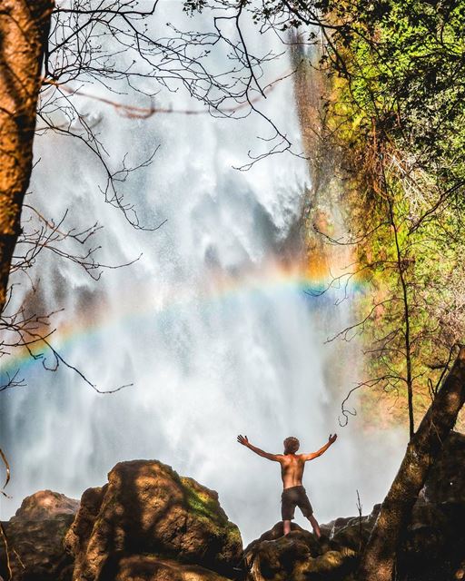 Seize the day ! 🤷🏼‍♂️Morning Everyone 🌈Photo by @freakgmb (Kfarhilda, North)