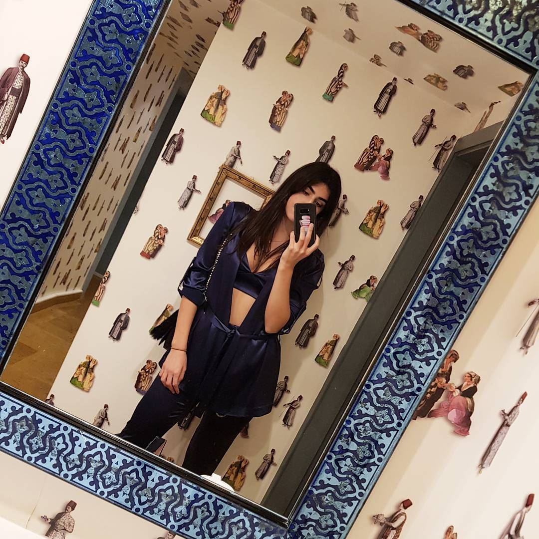 ☺ ..... selfie  mirrorselfie  bathroom  lebanon  vsco  vscocam ... (Em Sherif)