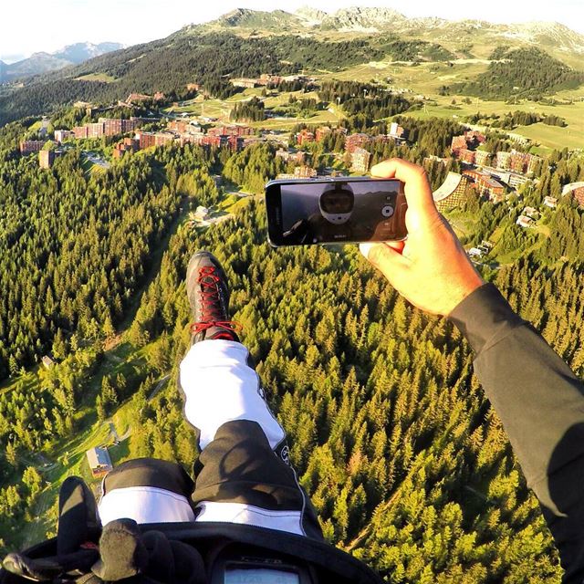 Selfie time 😎🤘  livelovebeirut  paraglidinglife  paragliding ... (Les Arcs, French Alps)