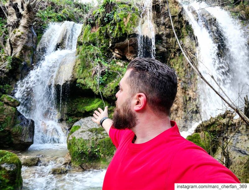 Selfie  Waterfall  AlMokhtara  Lebanon 💦🇱🇧 NatureLovers  hiking ... (Al Mukhtarah, Mont-Liban, Lebanon)