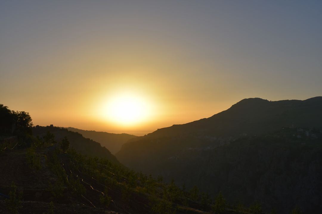Seven Twenty Sunset------------------------------------ sunsets ... (Hadeth El Joubbe, Liban-Nord, Lebanon)