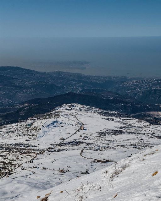 Several layers to the sea❄🍀🐟  lebanon  kfardebian  mzaar  livelovebeirut... (Mzaar Kfardebian)