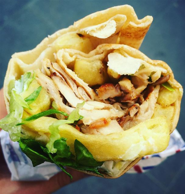  shawarma  chickenshawarma  chicken  foodphotography  weekday  foodstyling... (Kaddoum Center)