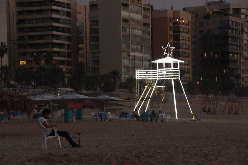 Shisha on the beach... shisha  lebanese  people  lebanesestyle ... (Ramlat Al Bayda', Beyrouth, Lebanon)