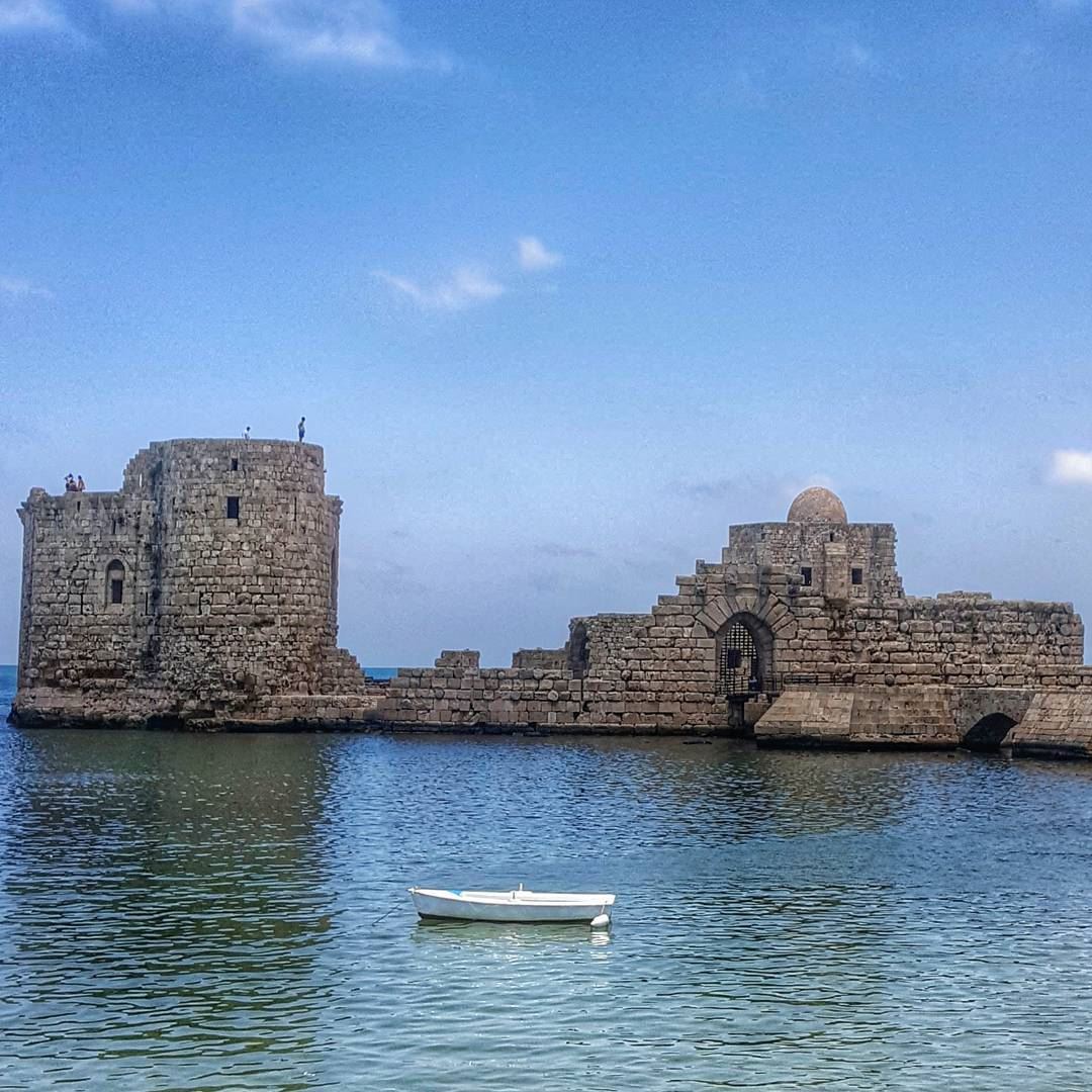 Sidon castle built by the Phoenicians in the 4th century▪▪▪▪▪▪▪▪▪▪▪▪▪▪▪▪▪▪▪ (Sidon Sea Castle)