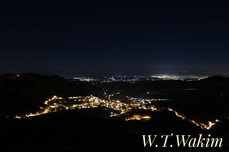 Silent Night doumabyalocal  douma  lebanon  lebanonnights  livelovedouma... (Douma, Liban-Nord, Lebanon)