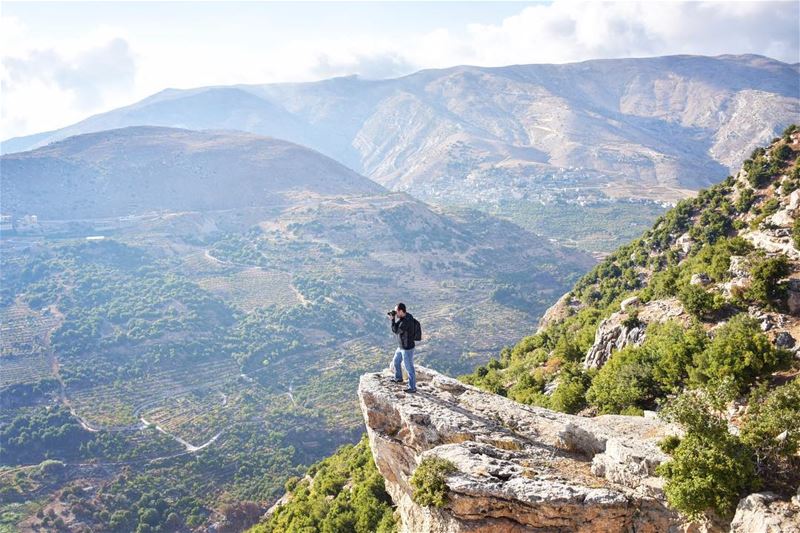Simba's homeland 🦁•••••••••••••••••••••••📸 @ronihms••••••••••••••••••• (Zahlé, Lebanon)