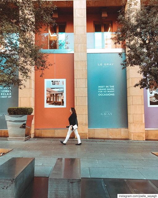 Simplicity is the key to brilliance .Street walk  downtown  colour ... (Le Gray, Beirut)