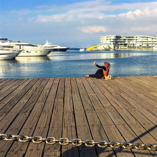 Smile for your phone and strike a pose between the past of st georges... (Saint-George Hotel,Yacht Club & Marina)