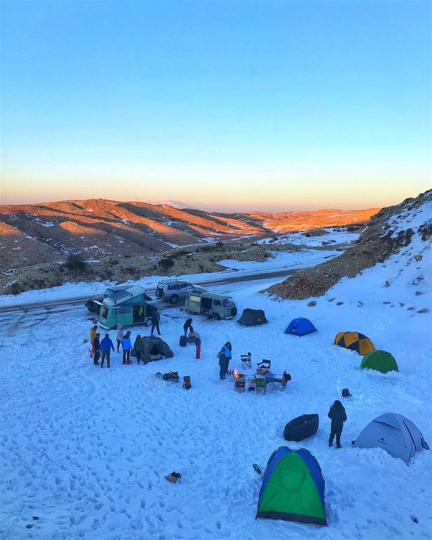 Snow camp was peaceful until the storm came and destroyed us☃️😔........ (Mzaar Kfardebian)