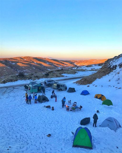 Snow camp was peaceful until the storm came and destroyed us☃️😔........ (Mzaar Kfardebian)