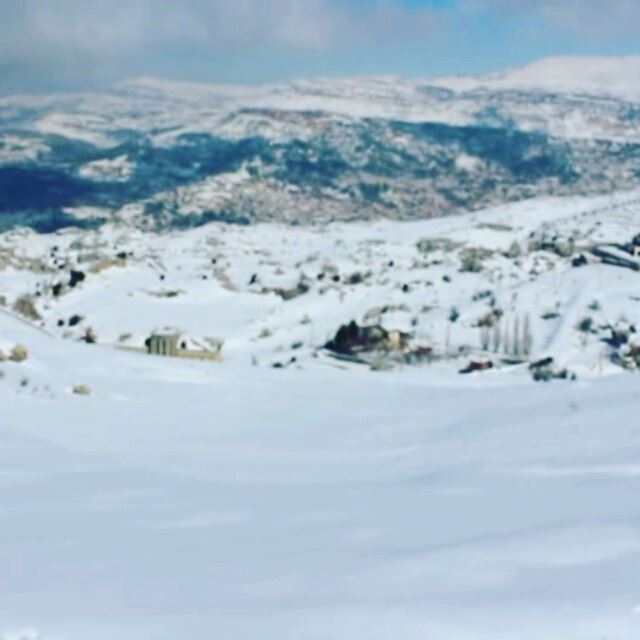 Snow hiking  snow  hiking  last  sunday  snowracket  racket  walk  lebanon... (Faraya Mont Liban)