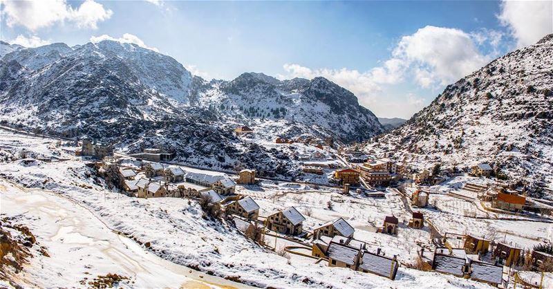 'snow is a blessing to make this dirty world look clean...''''... (El Laqloûq, Mont-Liban, Lebanon)