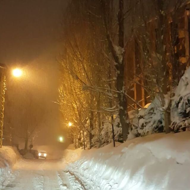 Snowing in  faraya  ptk_lebanon  super_lebanon  loves_lebanon ... (Faraya)