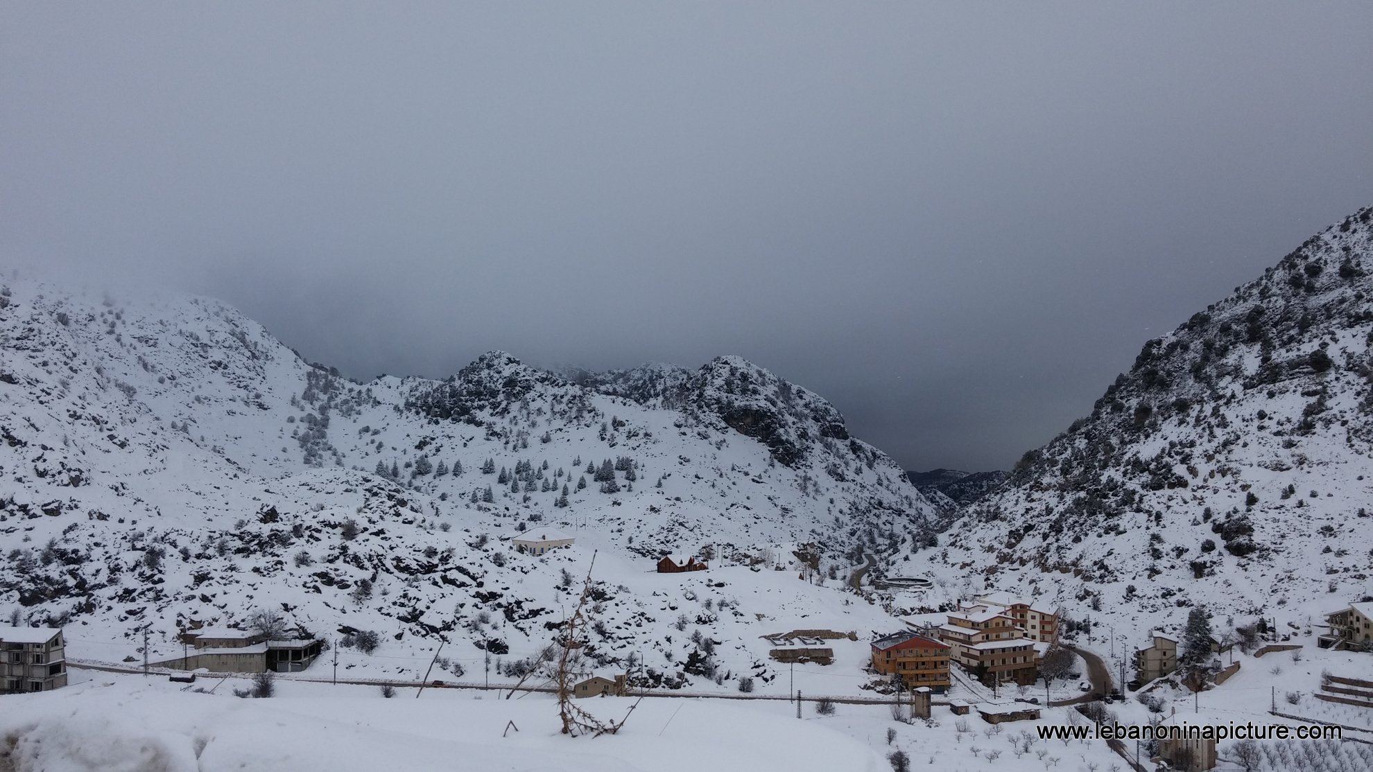 Snowing in Laklouk (Laqlouq, Lebanon)