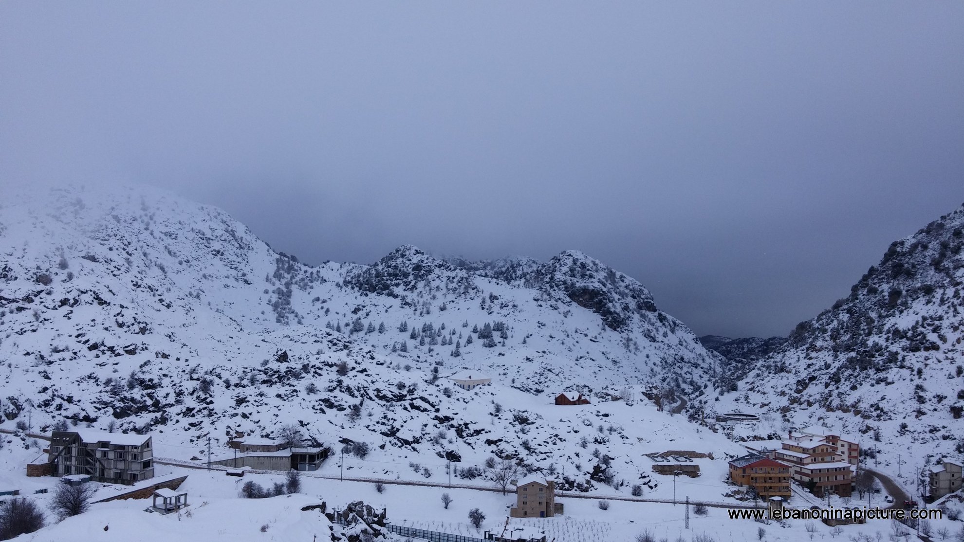 Snowing in Laklouk (Laqlouq, Lebanon)