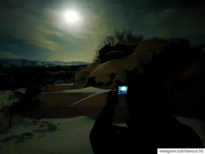  snowshoeingnight  snow  night  moon  friends  lebanon ... (Lebanon)