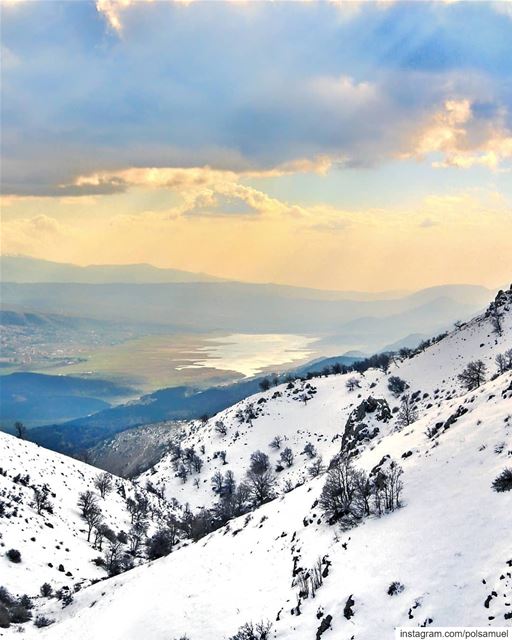 Snowy Mountains & Sunny Shores!  Lebanon..... beautifuldestinations... (Arz el Bâroûk)