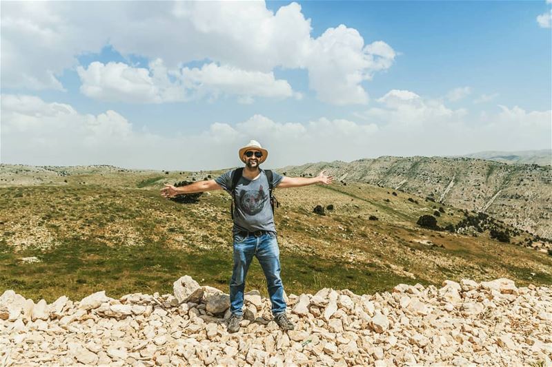 So high up thenomadexpedition livelovenomadThanks @nidal.majdalani... (Akoura, Mont-Liban, Lebanon)