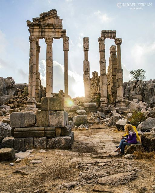 Some romance in the ruins 💕 tb  instashot  photooftheday  picoftheday ... (Faqra Ruins)
