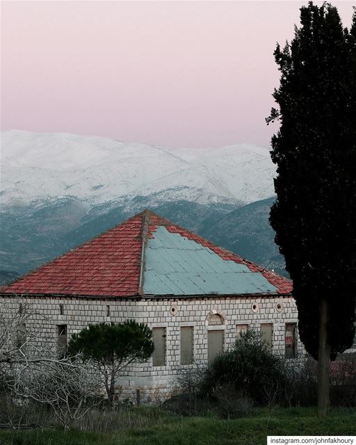 Some things last... (Marjayoûn, Al Janub, Lebanon)