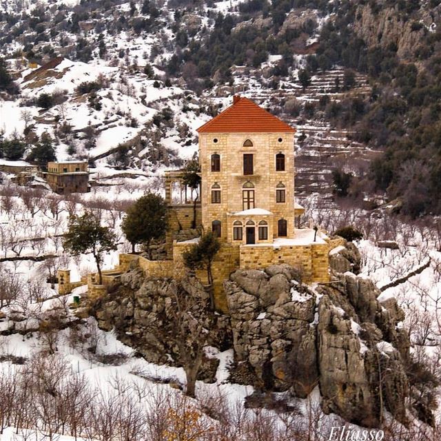 Sometimes, this is all what you need ❄️🏡❄️ beautifully shot by @eliasso 🏡 (Balaâ, Liban-Nord, Lebanon)