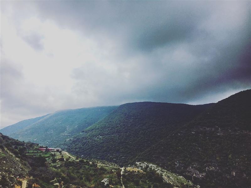 southlebanon 🇱🇧⛰❤ lebanon  lebanon_hdr  gopro  goprolife  goprooftheday... (Jarjou`, Al Janub, Lebanon)