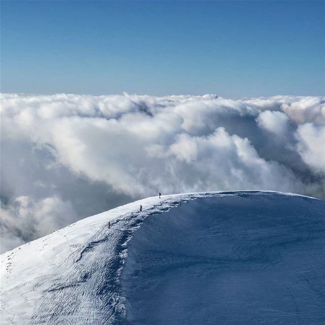 Spot the 3 hikers GrandMoment2017  livelovebeirut  sperto  hike  ski ...