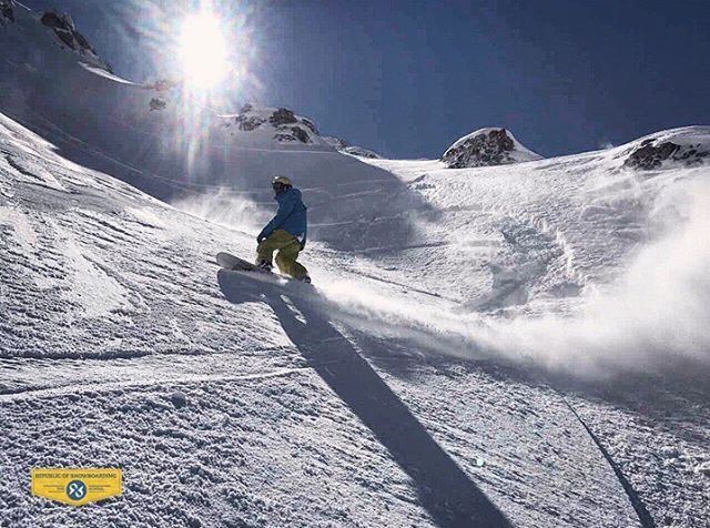 St. Antonios run w/ Ziad Chakhtoura  republicofsnowboarding  rosthehouse ... (Mzaar Ski Resort)