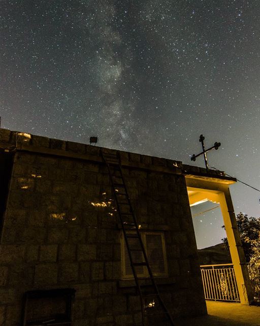 Stairway to heaven🌌..... stars stargazing stairwaytoheaven stairway...