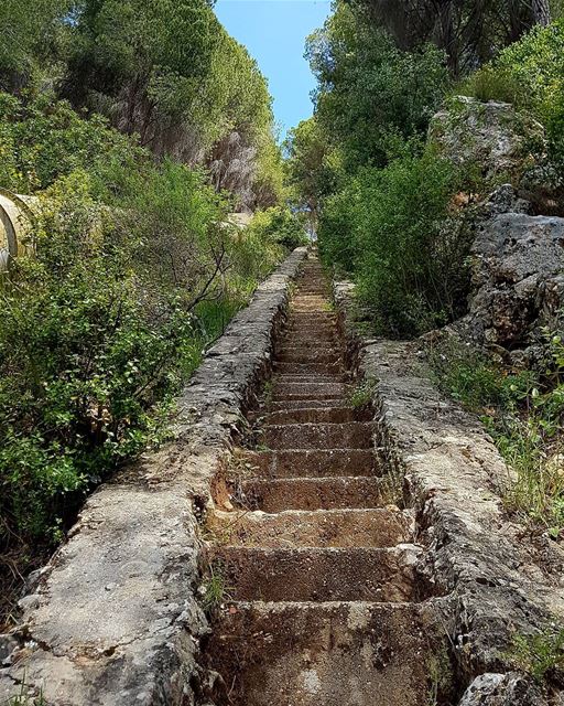 Stairway to Heaven☘🌿🍀  whpnaturalbeauty  mountains  goodvibes ... (Kaftoun Al Koura)