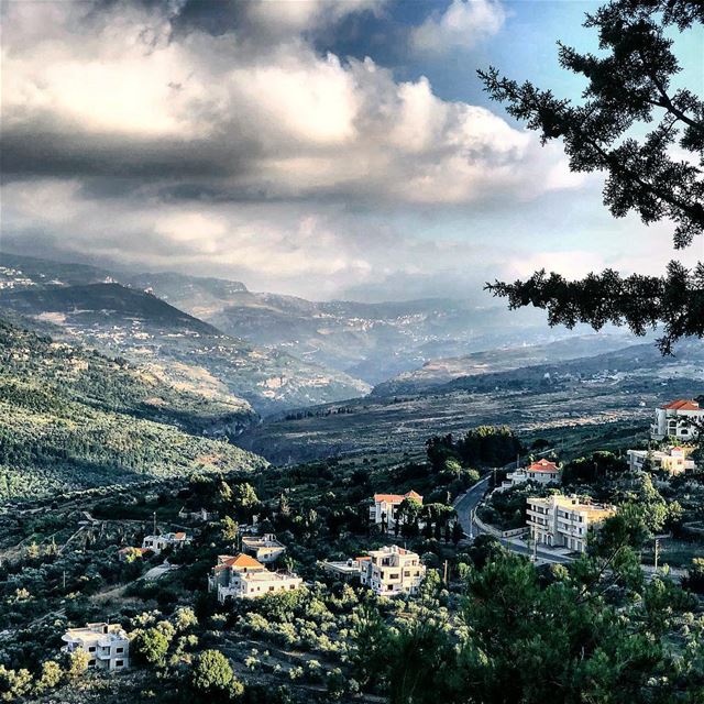 Stop and relax.  Lebanon  chouf  montliban  mountains ... (Jdeïdé, Mont-Liban, Lebanon)